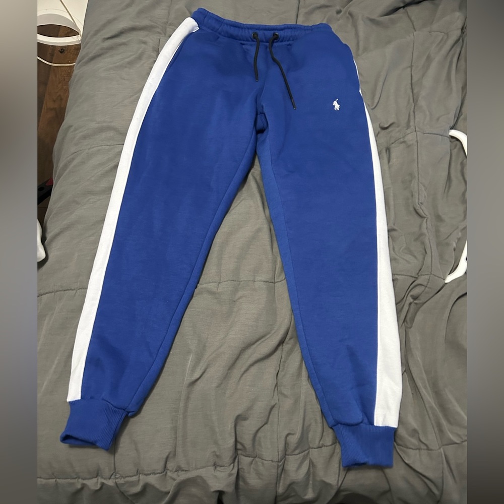Men’s Polo by Ralph Lauren joggers.